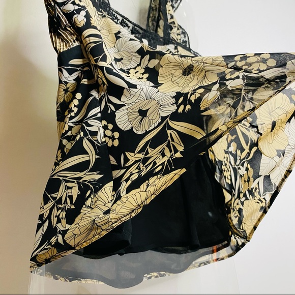 NEW Monteau Black and beige graphic floral tank top lace lined straps Size XS - Picture 5 of 7